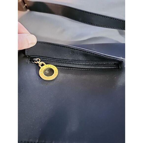 nine west small black crossbody purse and Wallet In One - Picture 5 of 9